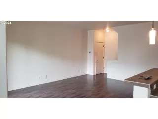 Photo #3: 24441275 Listing 