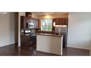 Photo #6: 24441275 Listing 