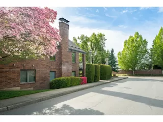 Photo #1: 24441296 Listing 