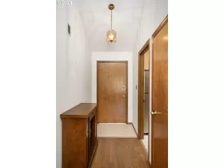 Photo #3: 24441296 Listing 
