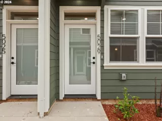 Photo #1: 24441362 Listing