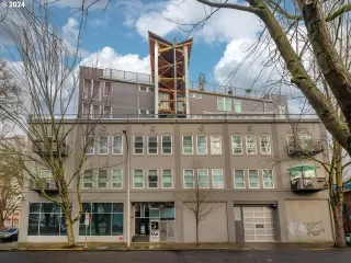 Photo #1: 24442144 Listing 