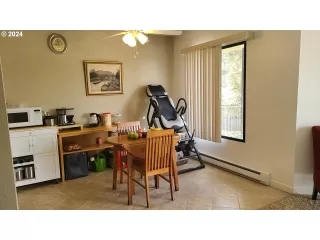 Photo #4: 24443057 Listing 