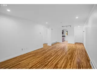 Photo #2: 24443105 Listing 