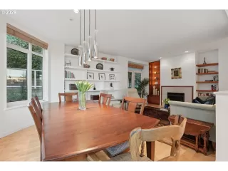 Photo #4: 244439744 Listing 