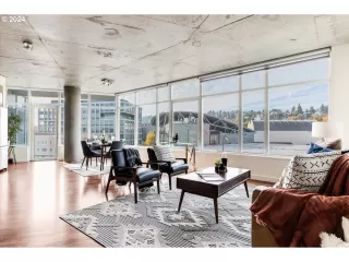 Photo #1: 24444616 Listing