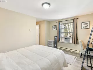 Photo #4: 24445269 Listing