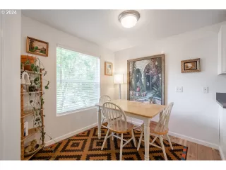 Photo #2: 24445753 Listing 