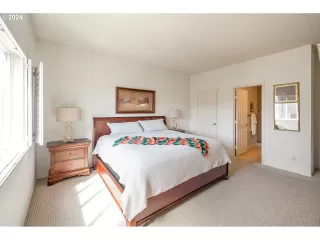 Photo #5: 24446223 Listing 