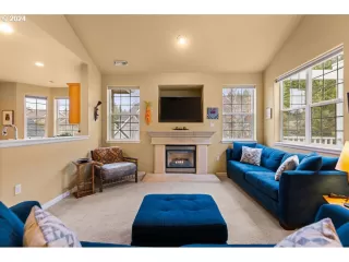 Photo #2: 24446693 Listing 