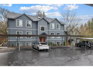 Photo #1: 24446853 Listing