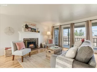 Photo #5: 24447073 Listing 