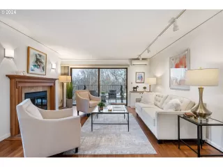 Photo #2: 24447177 Listing