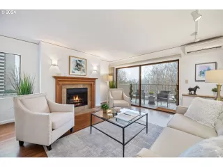 Photo #3: 24447177 Listing