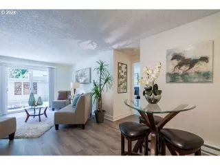 Photo #2: 24447225 Listing