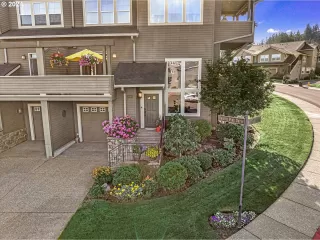 Photo #2: 24447359 Listing