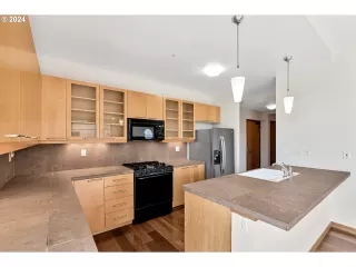 Photo #1: 24448180 Listing 