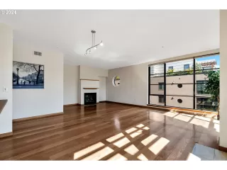 Photo #3: 24448180 Listing 