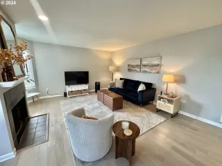 Photo #5: 24452446 Listing