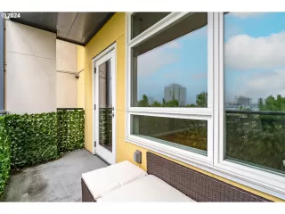 Photo #3: 24453809 Listing