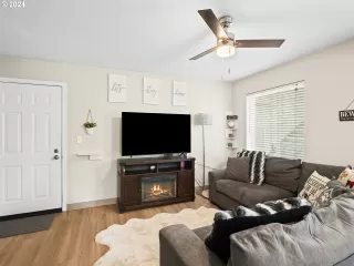 Photo #1: 24454245 Listing 