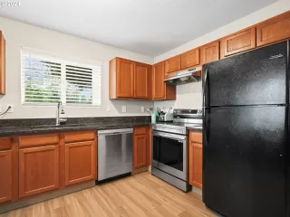 Photo #6: 24454245 Listing 