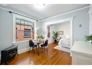 Photo #1: 24454400 Listing 