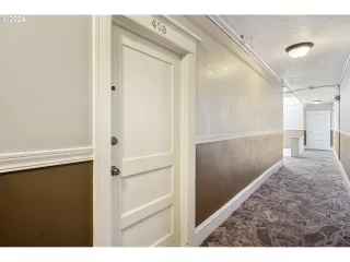 Photo #4: 24454400 Listing 