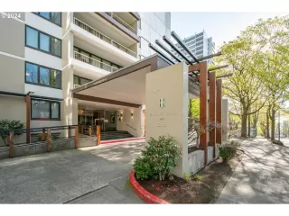 Photo #1: 24454507 Listing 