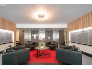 Photo #2: 24454507 Listing 