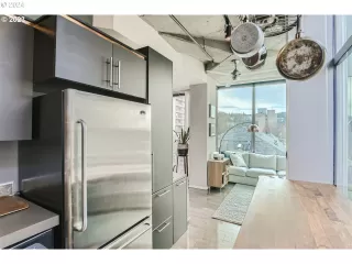 Photo #5: 24454681 Listing