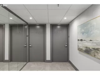 Photo #2: 24456280 Listing