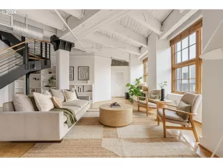 Photo #3: 24456467 Listing 