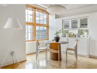 Photo #5: 24456467 Listing 