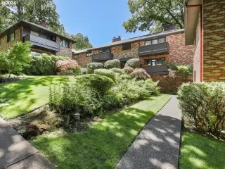 Photo #2: 24456801 Listing