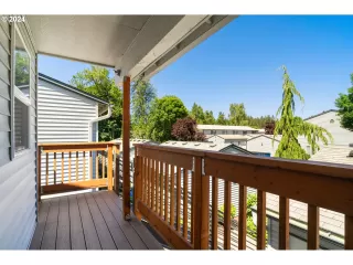 Photo #2: 24457355 Listing 