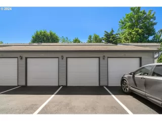 Photo #4: 24457355 Listing 