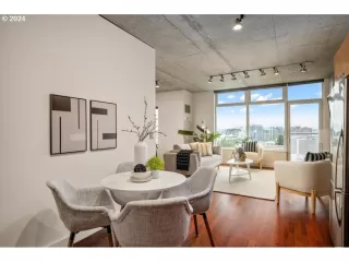 Photo #1: 24457582 Listing