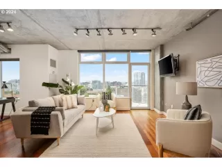 Photo #3: 24457582 Listing