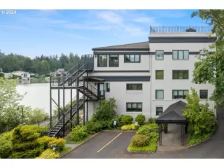 Photo #6: 24457665 Listing 