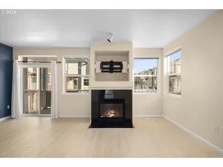 Photo #3: 24458778 Listing