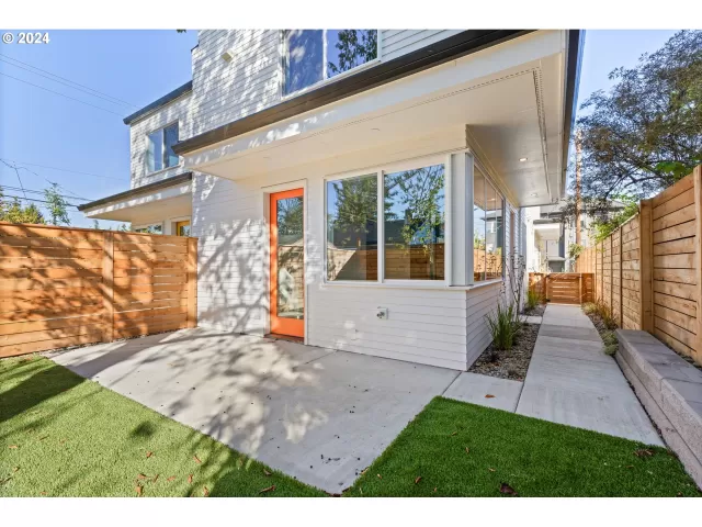 MLS: 24458944 Condo For Sale