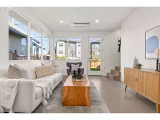 Photo #4: 24458944 Listing 