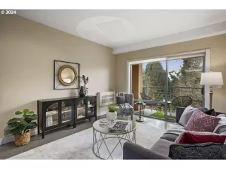 Photo #5: 24459053 Listing