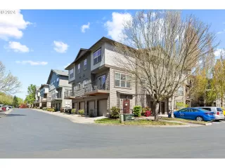 Photo #2: 24459783 Listing 