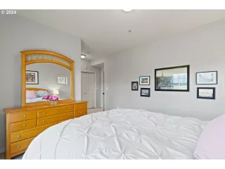 Photo #5: 24459783 Listing 