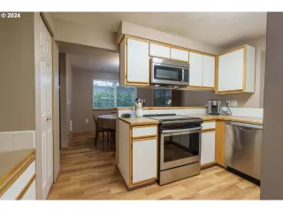 Photo #1: 24460144 Listing