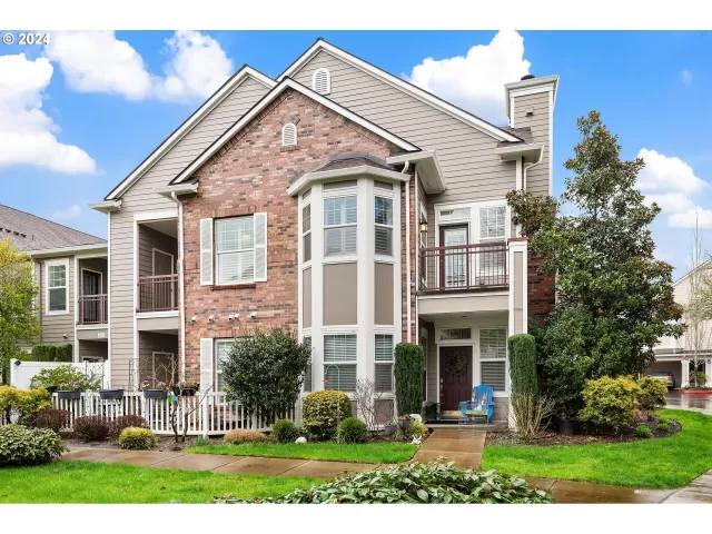 MLS: 24460719 Condo For Sale