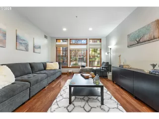 Photo #1: 24460995 Listing 