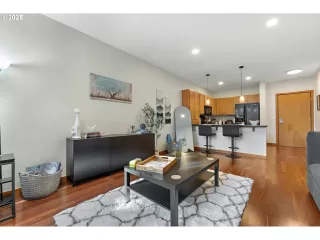 Photo #4: 24460995 Listing 